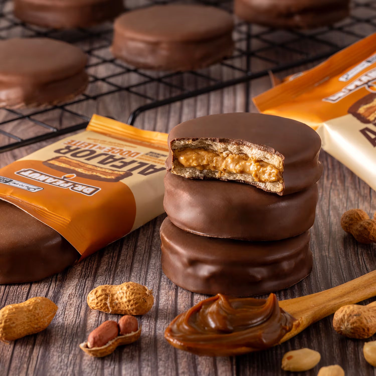 Kit Sortido - 5 Alfajores, 1x Avelã, 1x Leite em Pó, 1x Pistache, 1x Doce de Leite, 1x Cookies & Cream